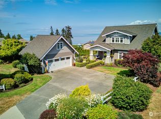 22200 Star Fish Pl NE, Kingston, WA 98346