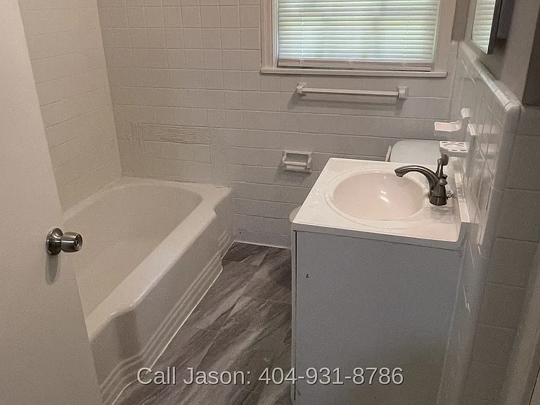 1911 Delowe Dr SW — Photo 15