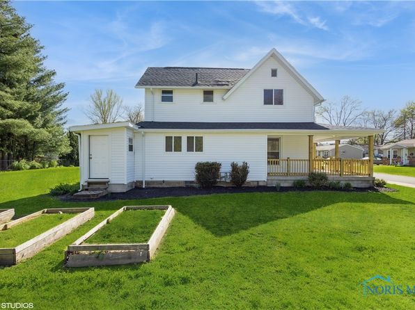 303 Short St, Napoleon, OH 43545