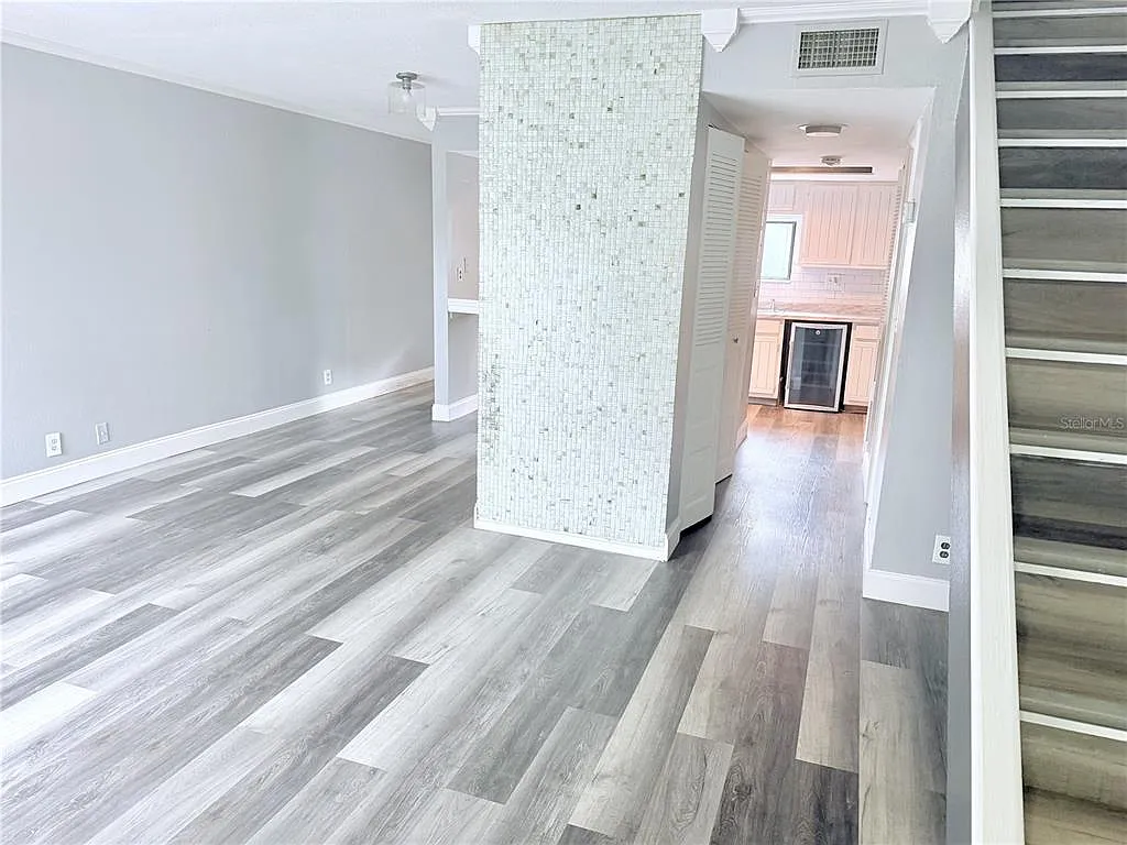 2 bed, 1.5 bath, 1102 sqft, $1,850 — Photo 4