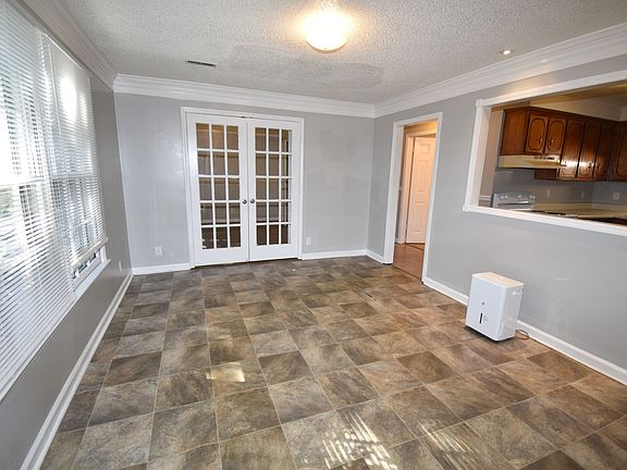 2nd image of 103 Bennett Dr APT C