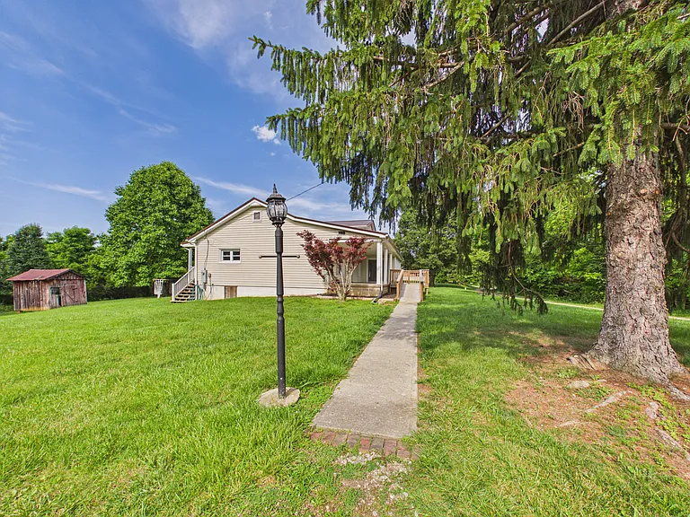 3954 Crabapple Rd — Photo 42