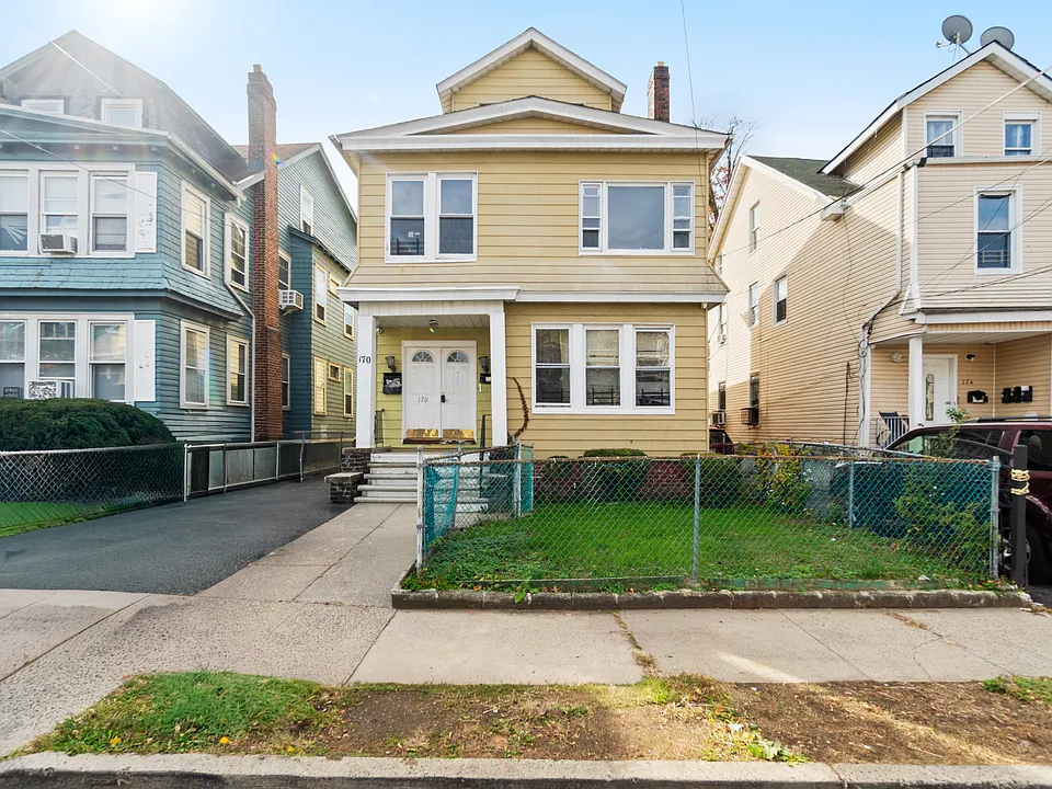 170 Mapes Ave #1