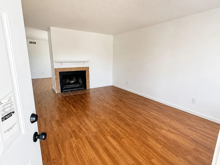 3911 Annadale Ln #8 — Photo 2