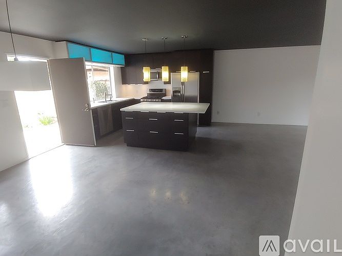 1st image of 469 Viejo Dr