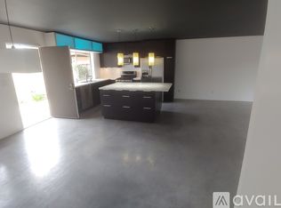 469 Viejo Dr, Camarillo, CA 93010
