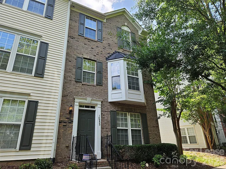12955 Bullock Greenway Blvd — Photo 9