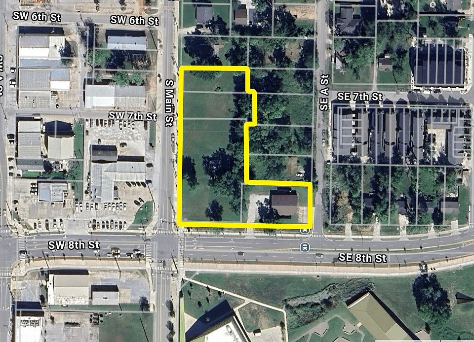 1st image of 701 S Main St