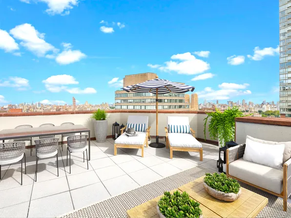 1991 Broadway image 4 of 14