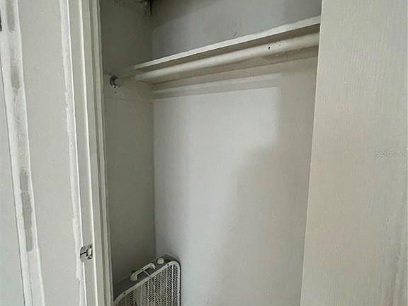2nd image of 727 Edgewater Dr #727