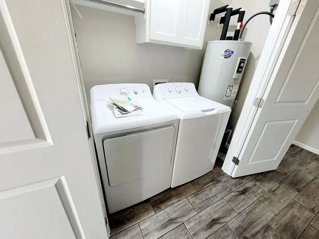 5800 Sandpiper Avenue, Unit 4 — Photo 4