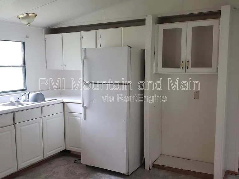 319 Iotla Valley Park Rd — Photo 4
