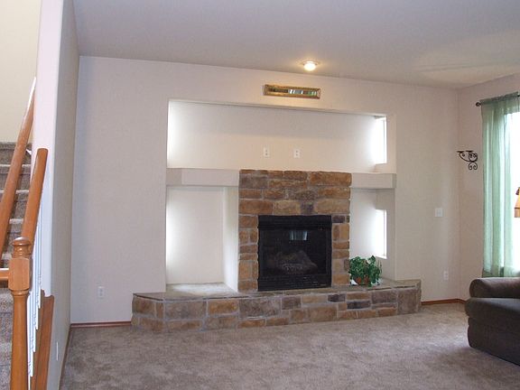 4th image of 19212 76th Ave E