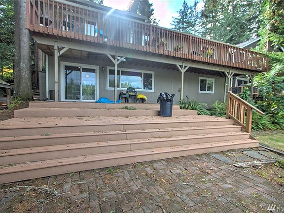 4th image of 581 E Ballantrae Dr