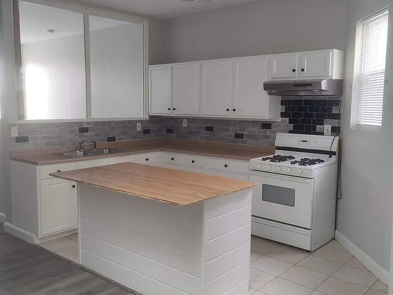 444 Broadway #3R — Photo 1