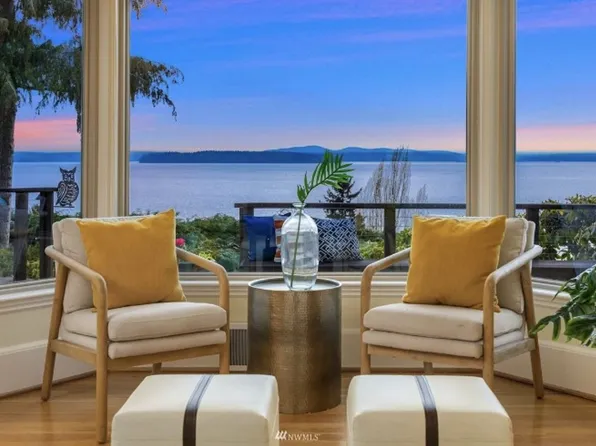 6975 47th Ave SW, Seattle, WA 98136