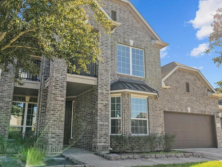 13814 Russell Ct — Photo 2