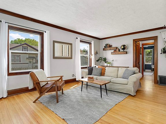 5th image of 2730 Randolph St NE
