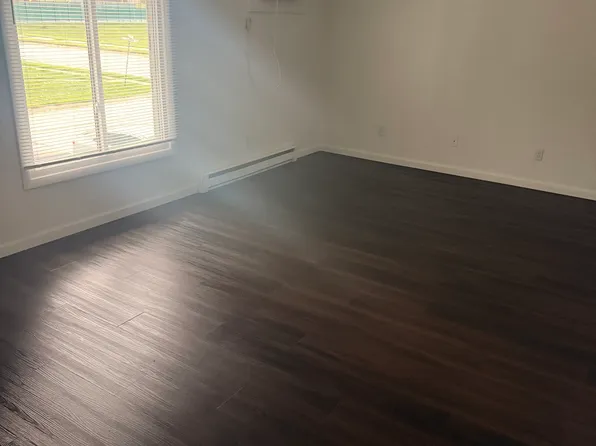 1 Richards Dr APT 5, Keokuk, IA 52632