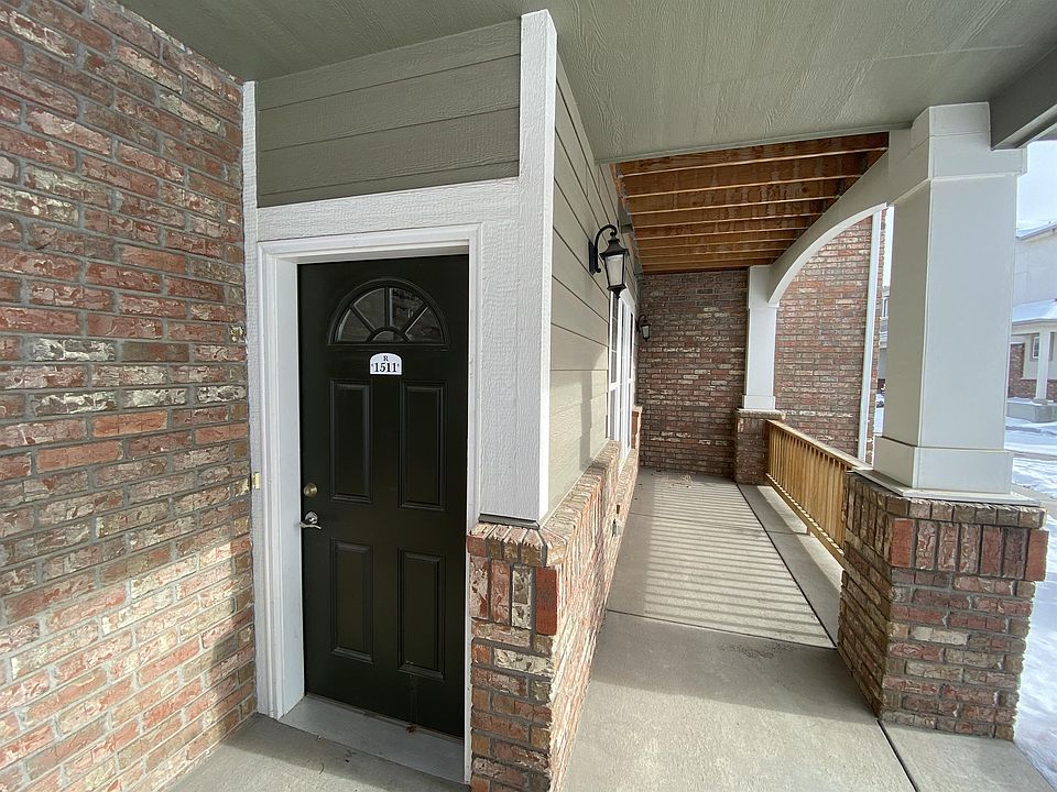 1st image of 4672 W 20th St Building 15-1511