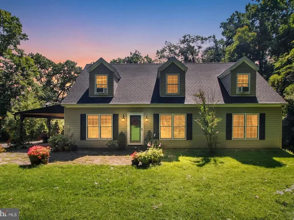 455 Hilltop Rd, Gardners, PA 17324
