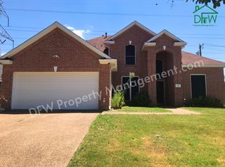 117 Hanover St, Grand Prairie, TX 75052