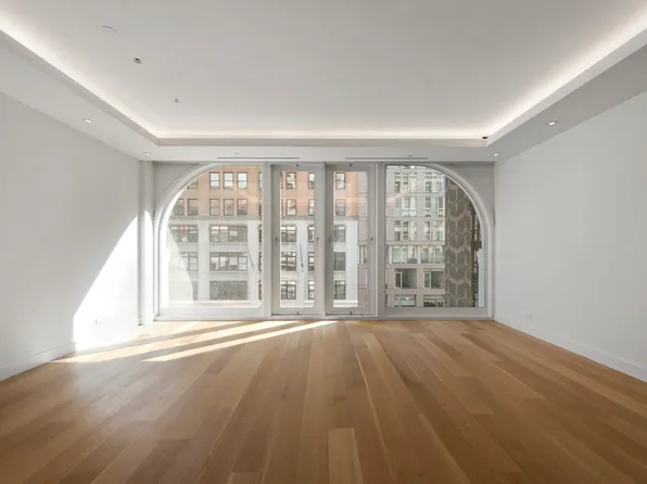 242 5th Avenue image 1 of 4