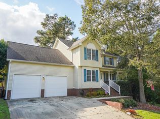 61 Yorkshire Dr, Cameron, NC 28326