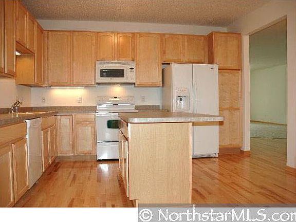 2nd image of 12574 Leyte Street NE
