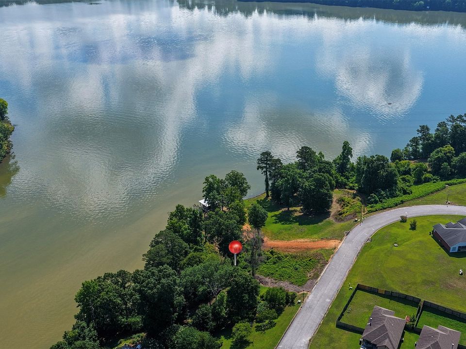 2nd image of 11 Riverhills Dr