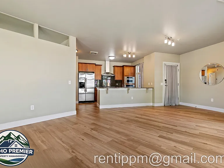 406 S 13th St #104 — Photo 6