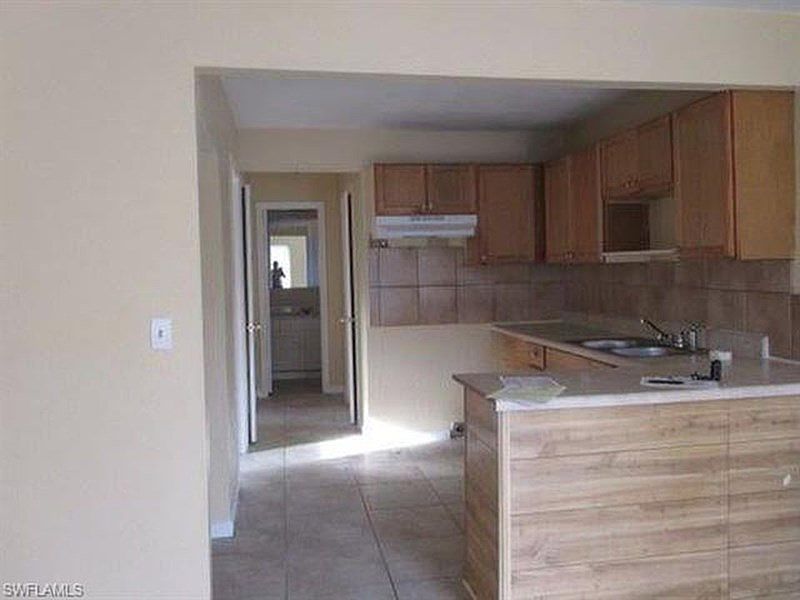 2nd image of 3742 Estelle St