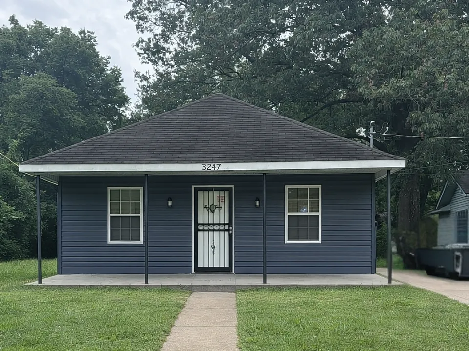 3427 Powell Ave