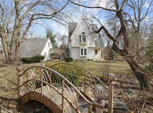 2154 Boston Neck Rd, Saunderstown, RI 02874