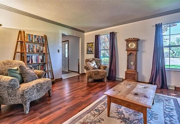 5th image of 307 Yorktown Dr