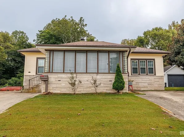 171 N Lewis St, Bloomfield, IN 47424