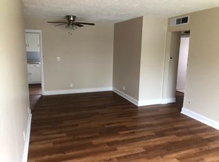 2202 Gerald Ct APT 1, Louisville, KY 40218