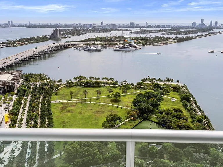 900 Biscayne Blvd #4006 — Photo 35