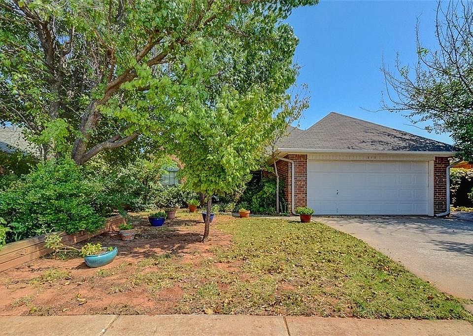 1st image of 313 Pine Cove Ct