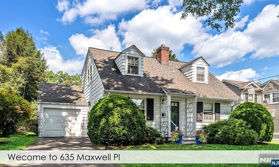 1st image of 635 Maxwell Pl