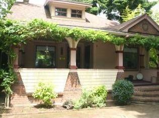 6933 SE Belmont St, Portland, OR 97215