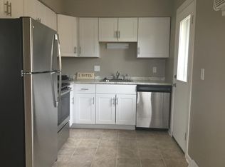 921 Magnolia Ln, Madison, WI 53713