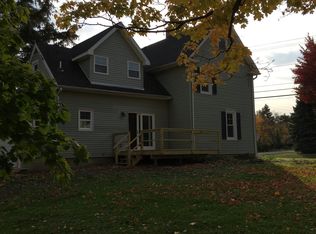 7097 Taylor Rd, Hamburg, NY 14075