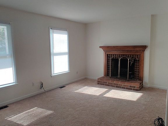 3rd image of 5100 Chelsea Brook Ln