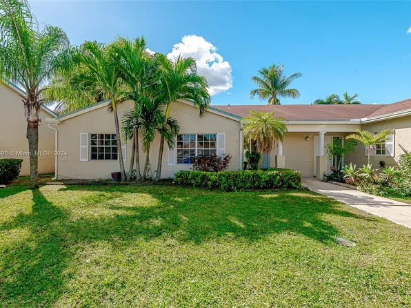 806 NE 214th Ln APT 4, North Miami Beach, FL 33179