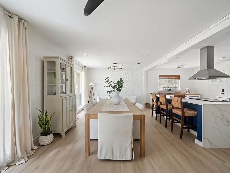 905 Tarryall Dr — Photo 8
