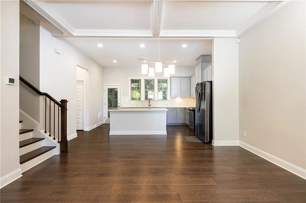 4 bed, 3.5 bath, 2248 sqft, $4,000 — Photo 4