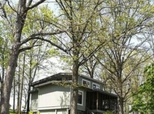 462 Lakeview Dr, Falmouth, KY 41040