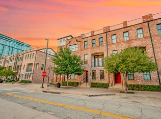 620 S Pearl Expy, Dallas, TX 75201