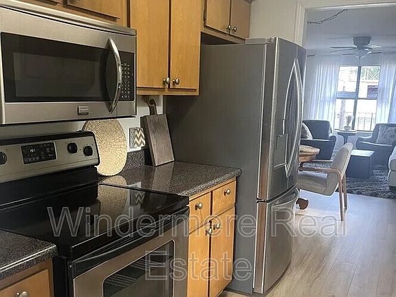 4th image of 320 Volanta Ave